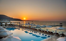 Alexander Beach Hotel & Village Resort